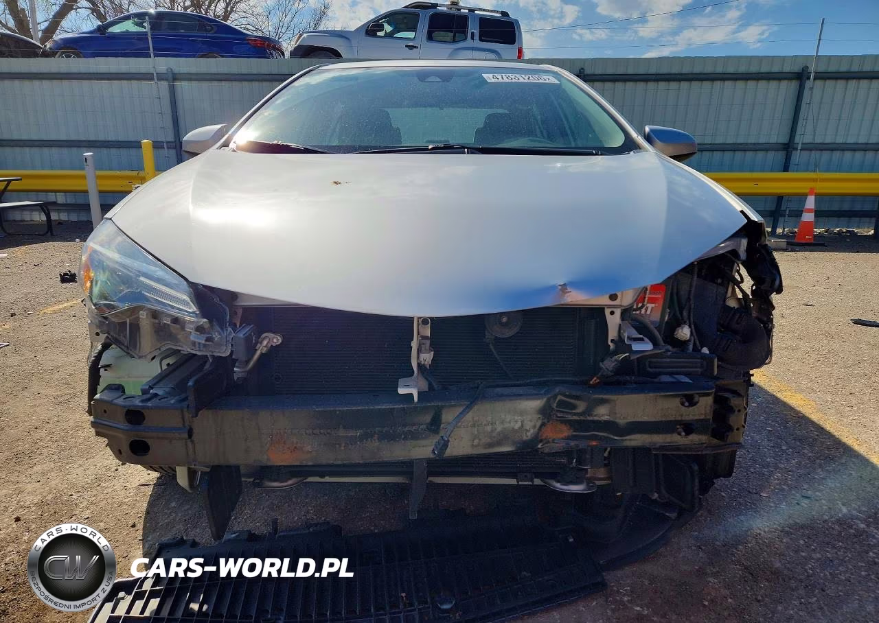 2018 Toyota Corolla Le VIN:5YFBURHEXJP835144 - 5