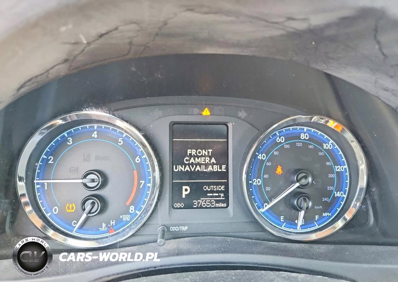 2018 Toyota Corolla Le VIN:5YFBURHEXJP835144 - 9