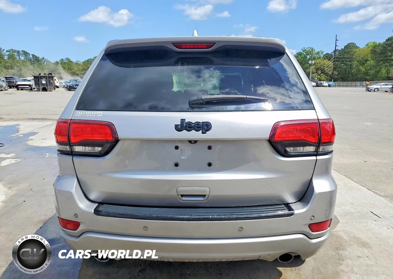 2015 Jeep Grand Cherokee Laredo VIN:1C4RJEAG9FC957182 - 6