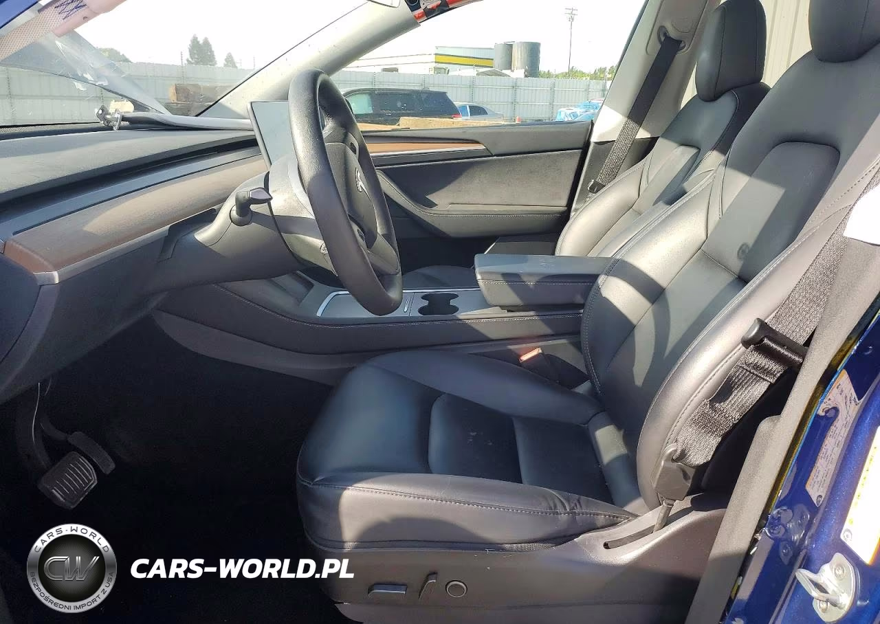 2022 Tesla Model Y VIN:7SAYGDEE8NF552609 - 7