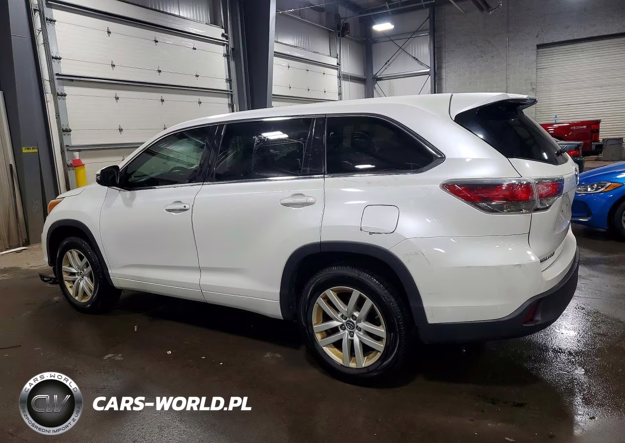 2016 Toyota Highlander Le VIN:5TDZKRFH2GS141081 - 2