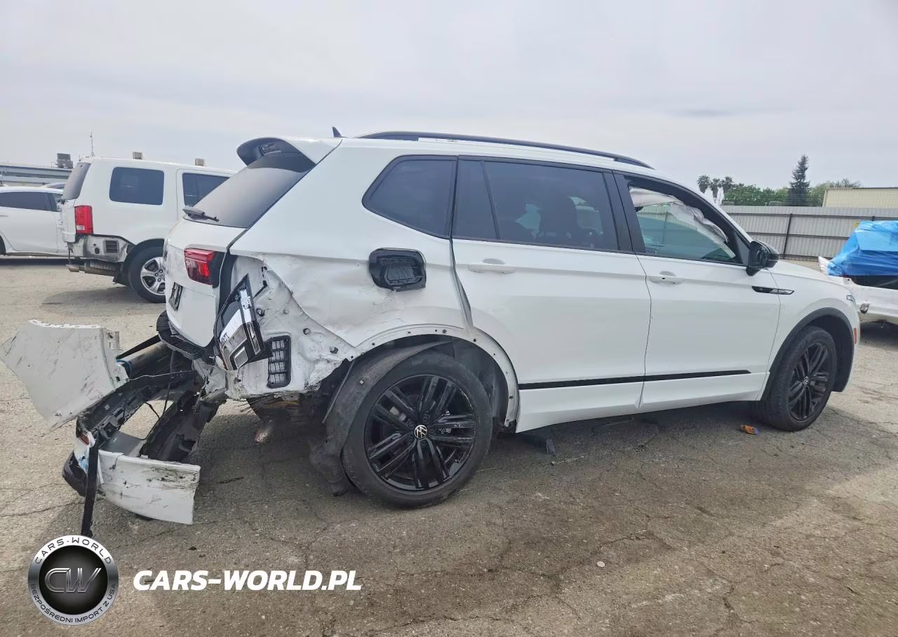 2022 Volkswagen Tiguan Se R-Line Black VIN:3VVCB7AX1NM022199 - 3