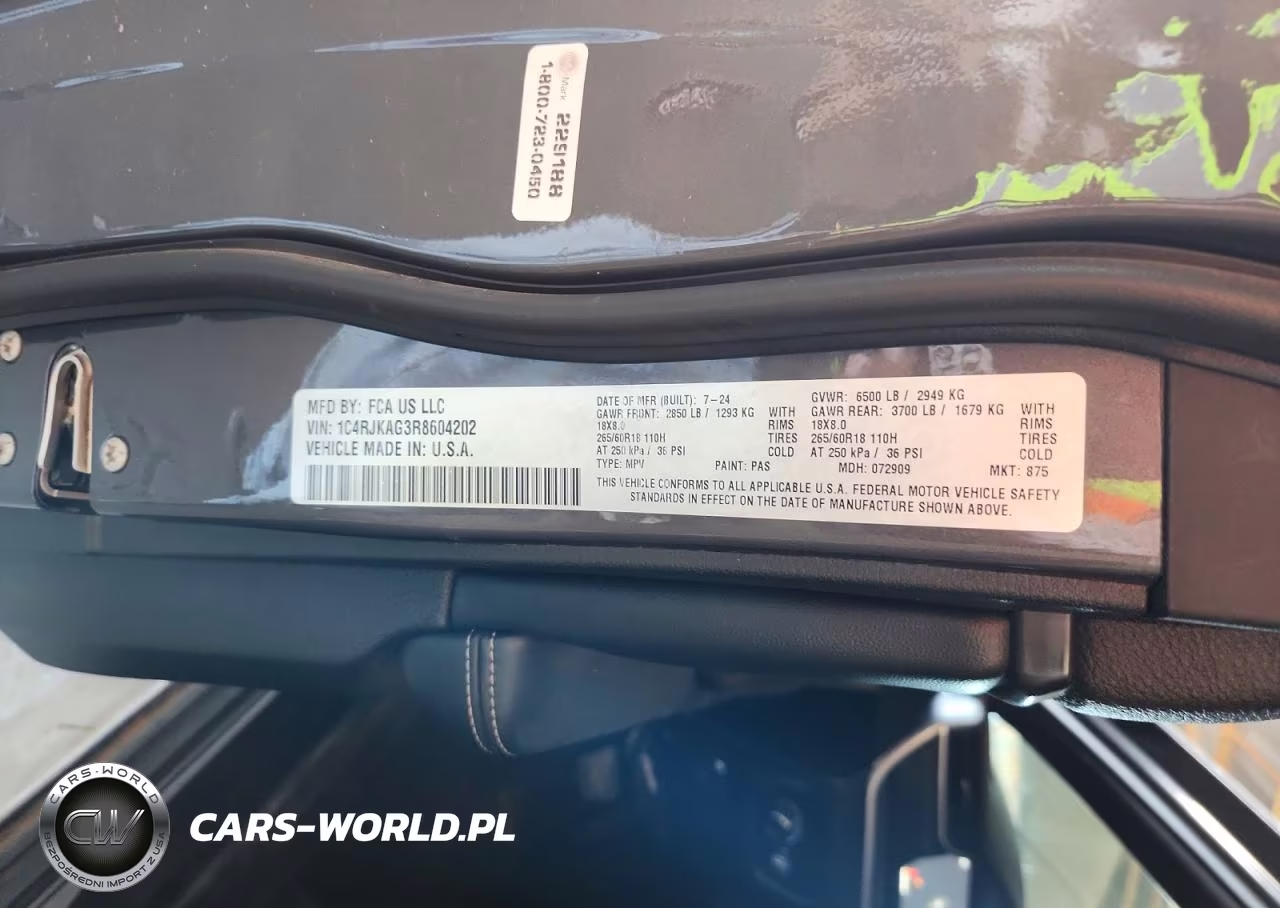 2024 Jeep Grand Cherokee L Laredo VIN:1C4RJKAG3R8604202 - 13