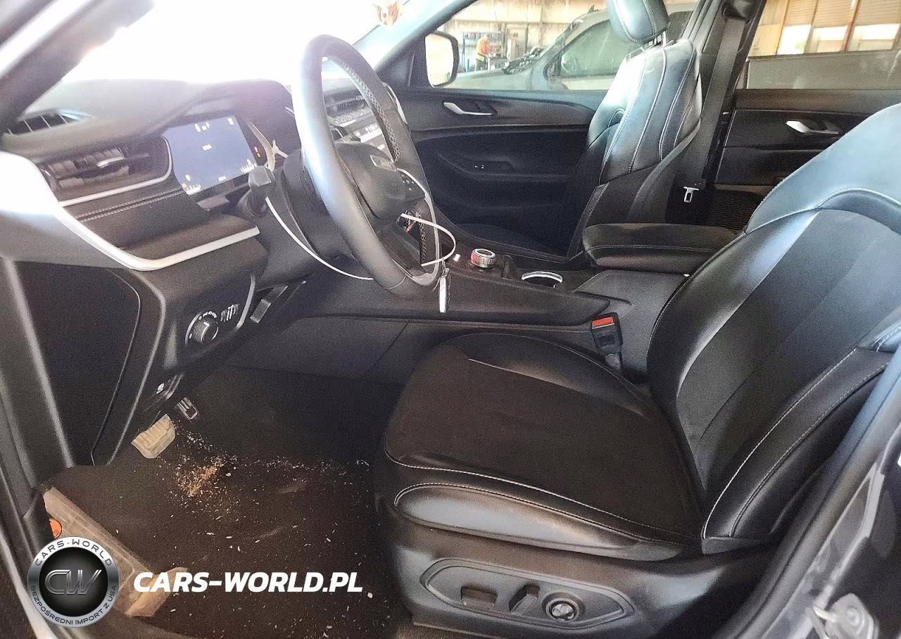 2024 Jeep Grand Cherokee L Laredo VIN:1C4RJKAG3R8604202 - 7