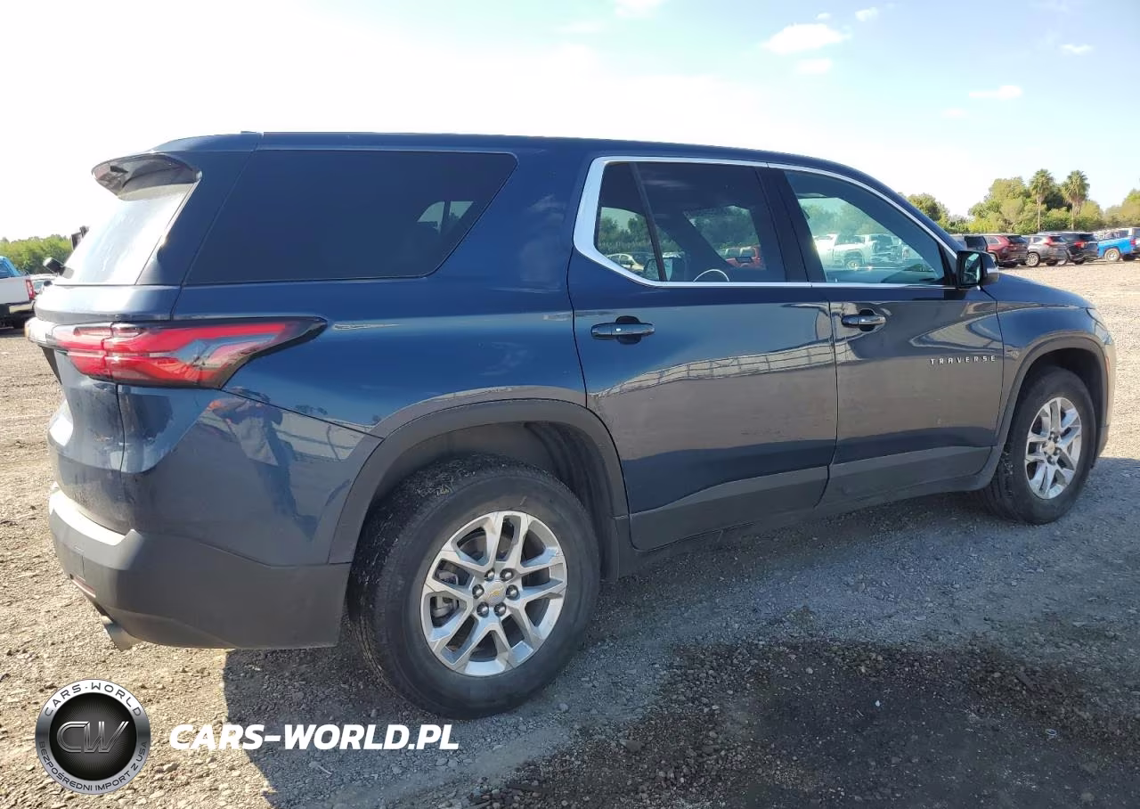 2023 Chevrolet Traverse Ls VIN:1GNERFKW2PJ285599 - 3