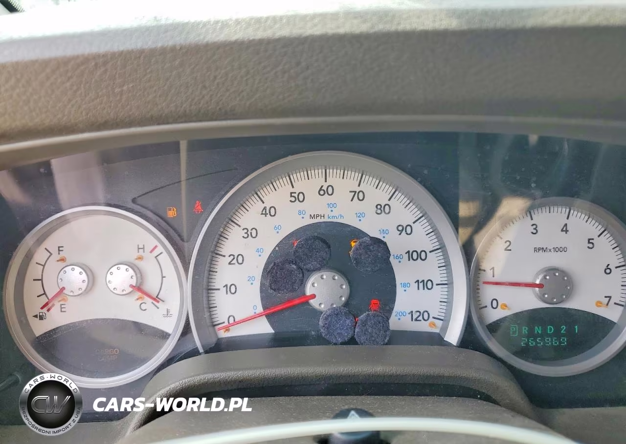 2005 Dodge Durango Limited VIN:1D8HB58D05F552492 - 9