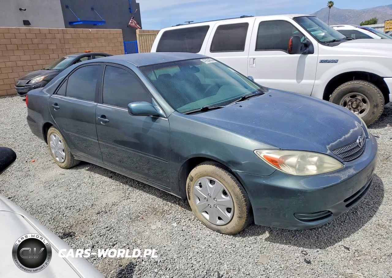 2003 Toyota Camry VIN:JTDBE32K030153637 - 4