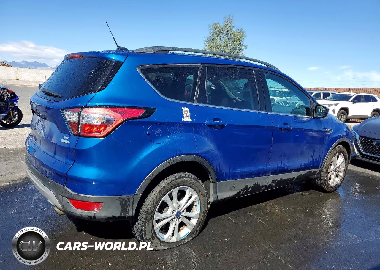 2018 Ford Escape Se VIN:1FMCU0GD4JUC38319 - 3