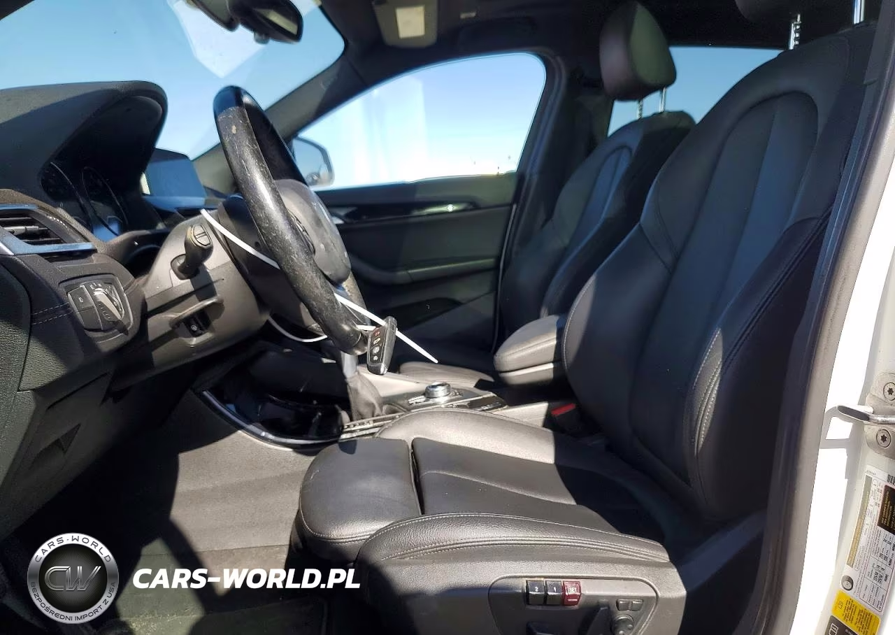2018 BMW X2 xDrive28I VIN:WBXYJ5C33JEF69969 - 7