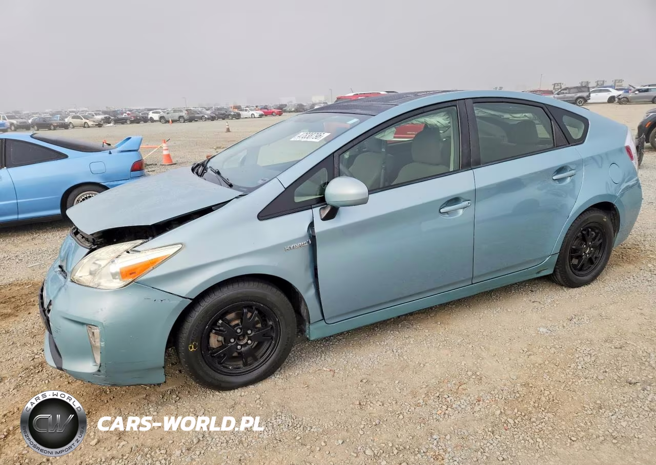 2014 Toyota Prius Three
