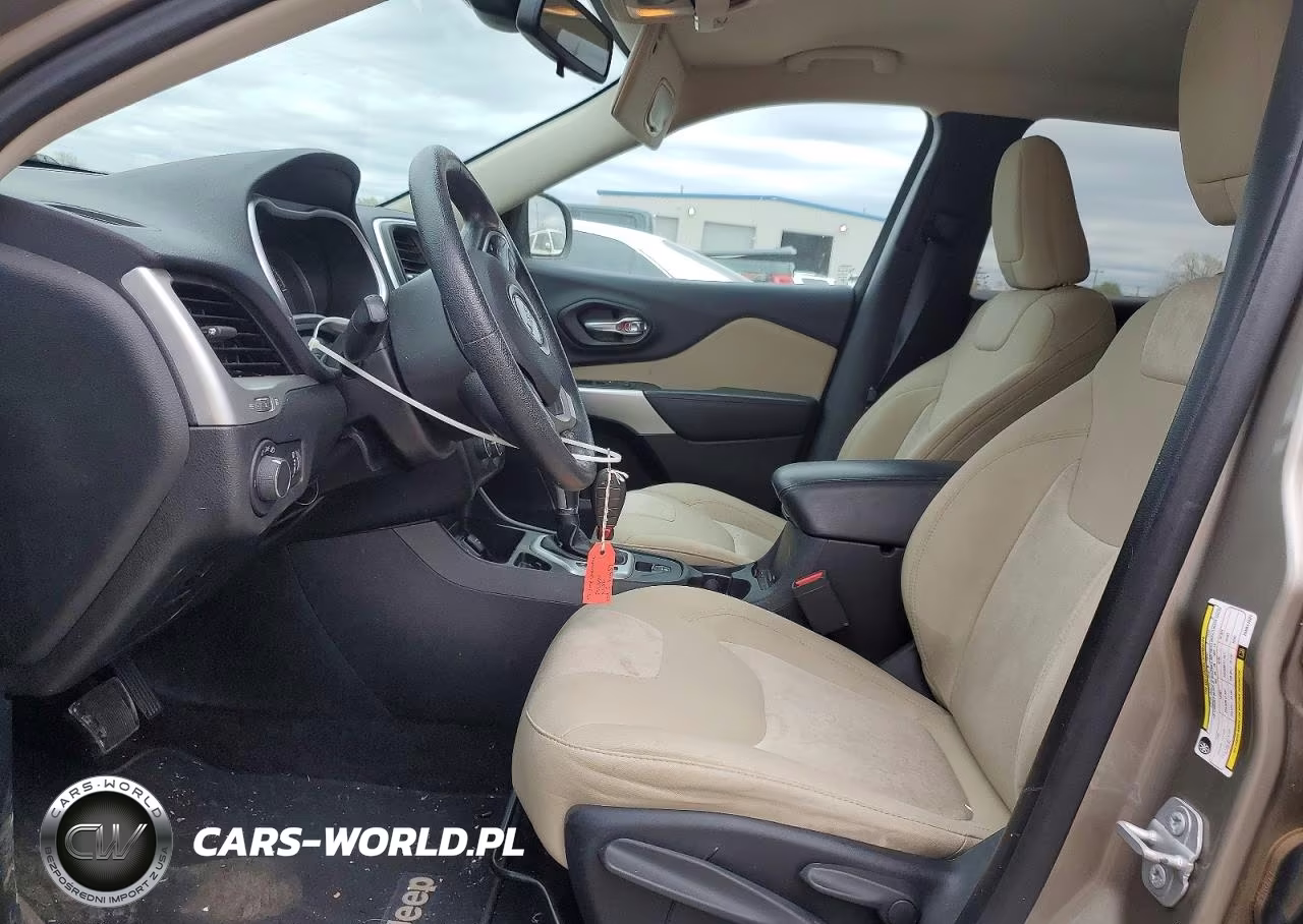 2017 Jeep Cherokee Sport VIN:1C4PJLABXHW641081 - 7