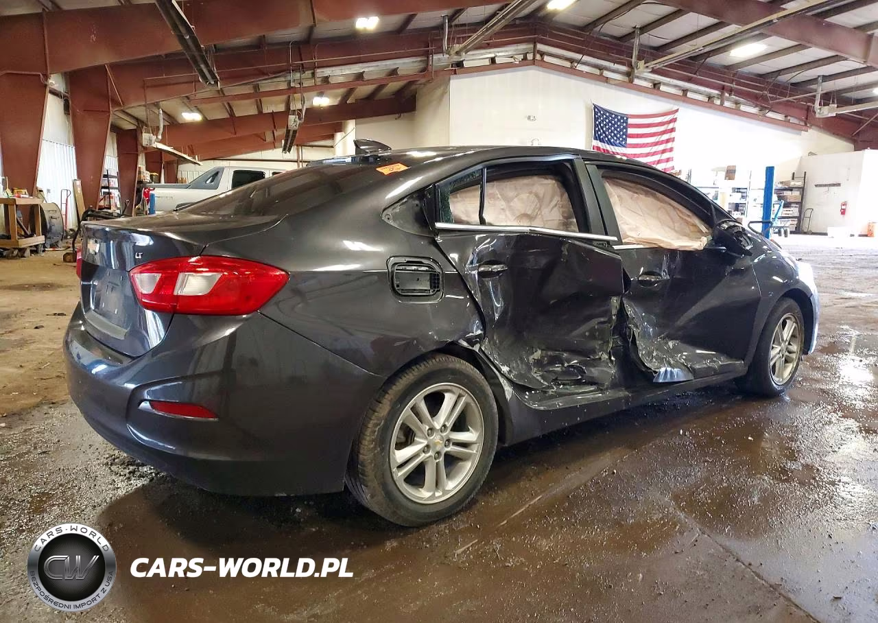 2017 Chevrolet Cruze Lt VIN:1G1BE5SM9H7154046 - 3