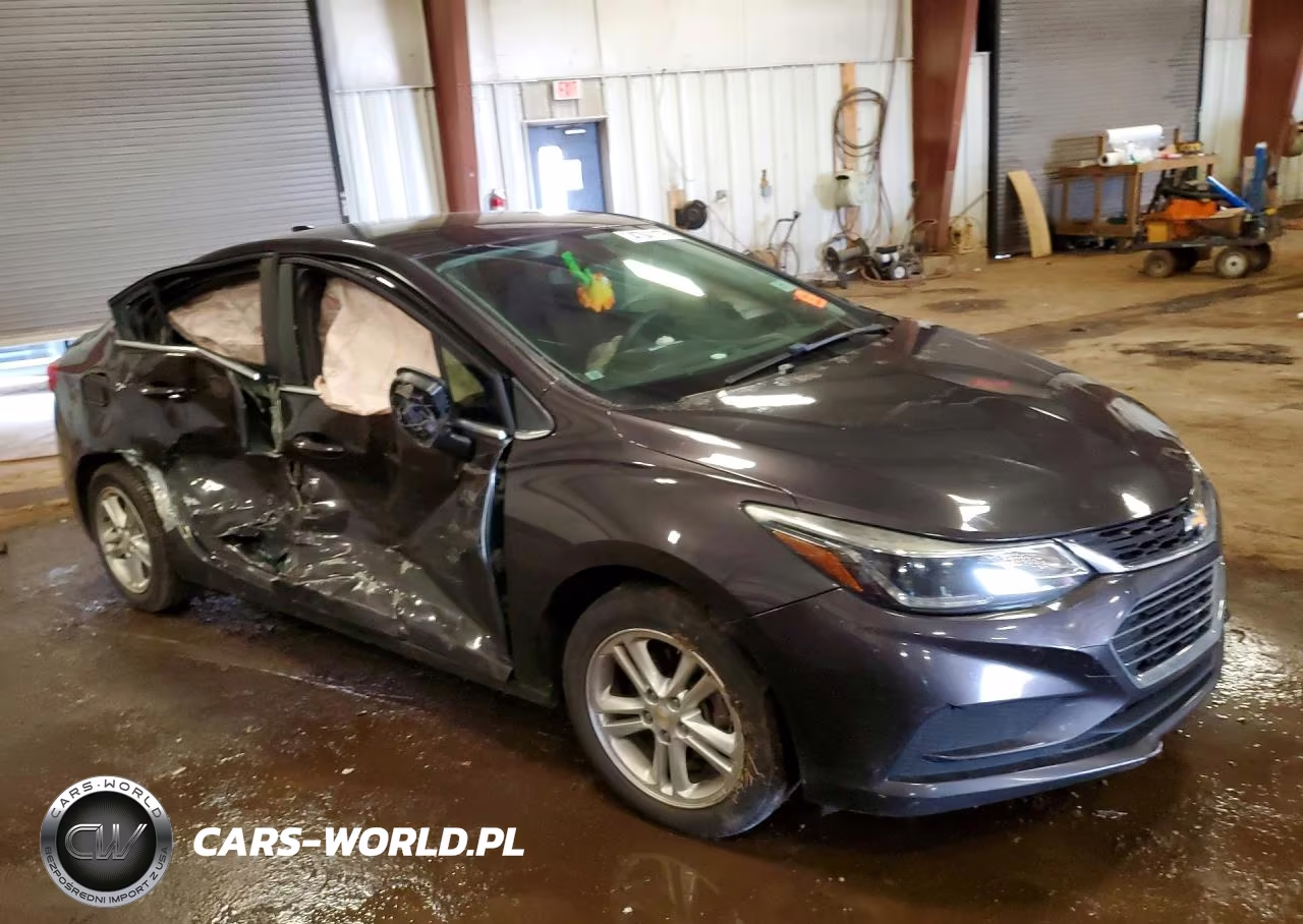 2017 Chevrolet Cruze Lt VIN:1G1BE5SM9H7154046 - 4