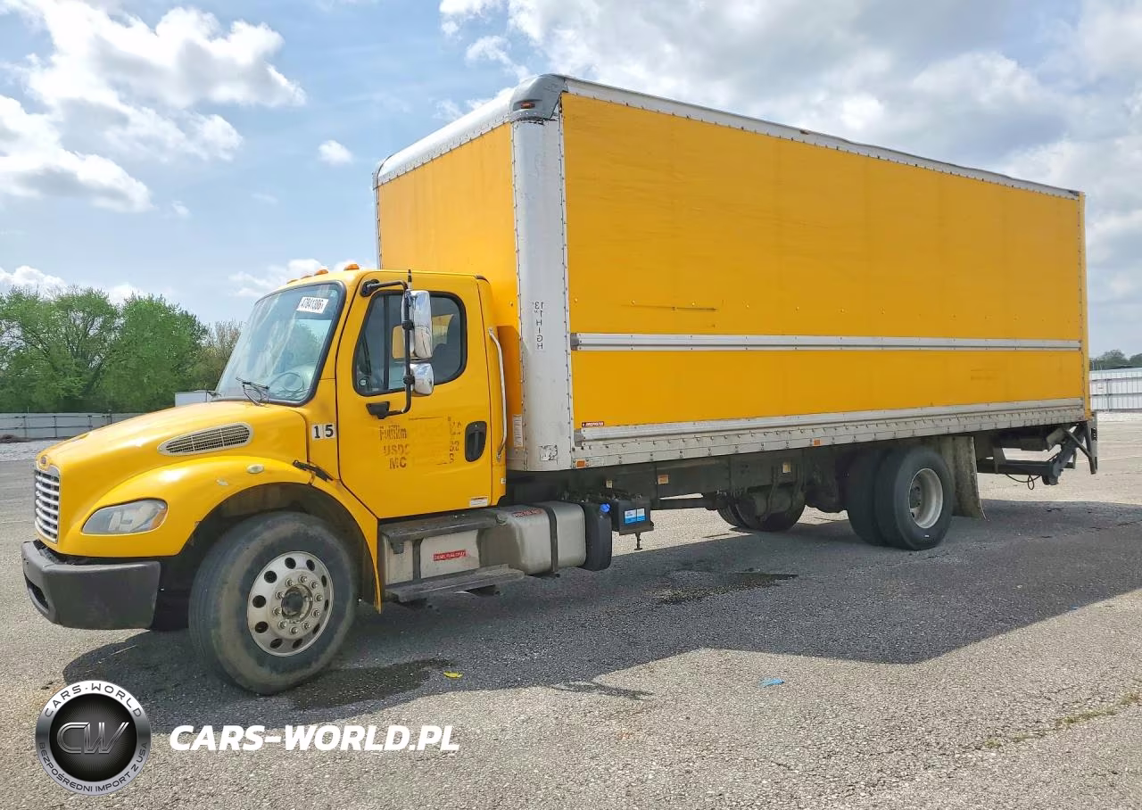 2013 Freightliner Business Class M2 Box Truck