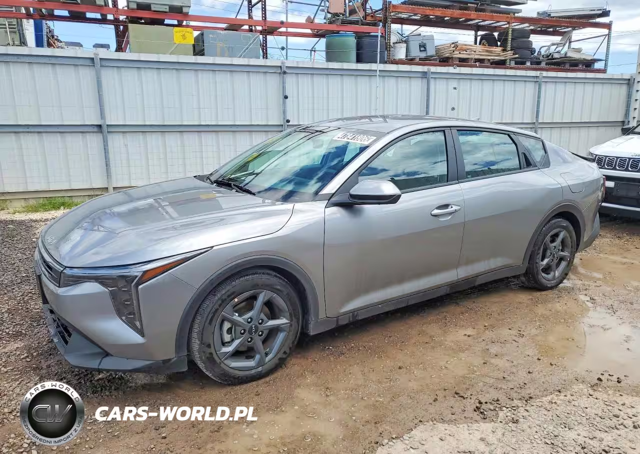 2025 Kia K4 Lxs