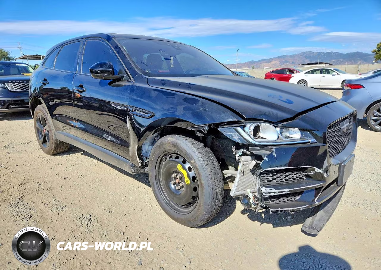 2019 Jaguar F-Pace Premium VIN:SADCJ2FX8KA355686 - 4