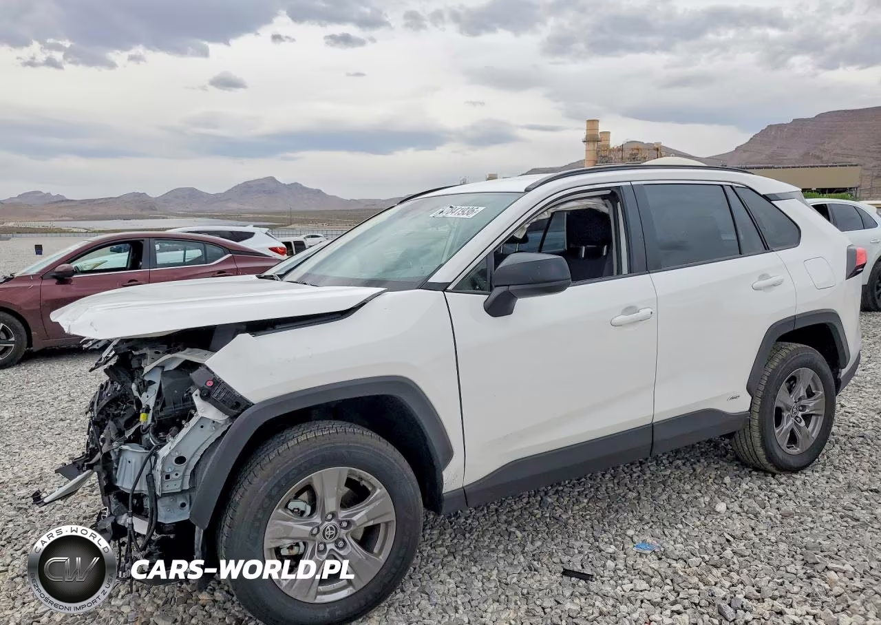 2025 Toyota Rav4 Hybrid Le – zdjęcie 1 z 13