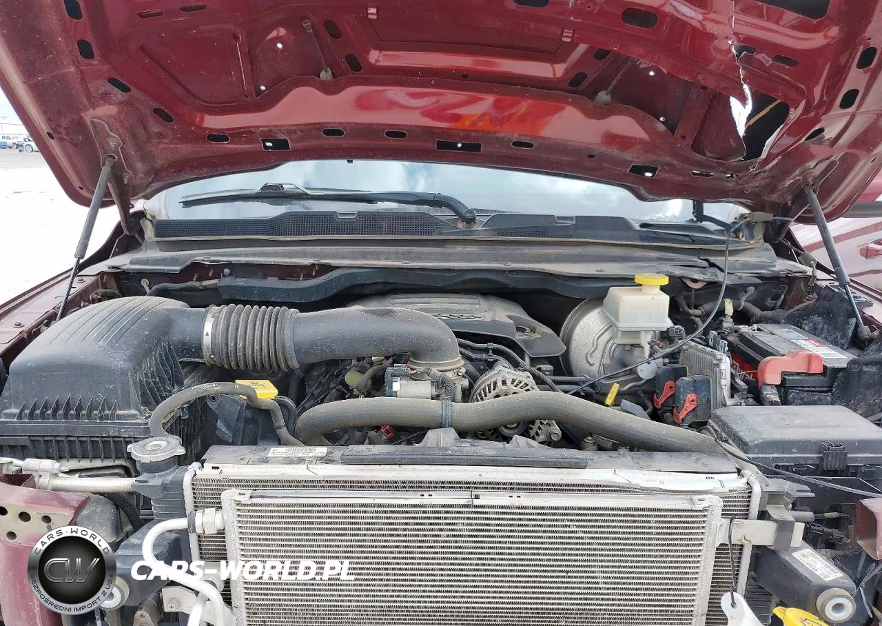 2019 Ram 1500 Laramie VIN:1C6SRFJT1KN808543 - 11