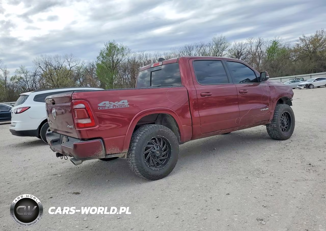 2019 Ram 1500 Laramie VIN:1C6SRFJT1KN808543 - 3