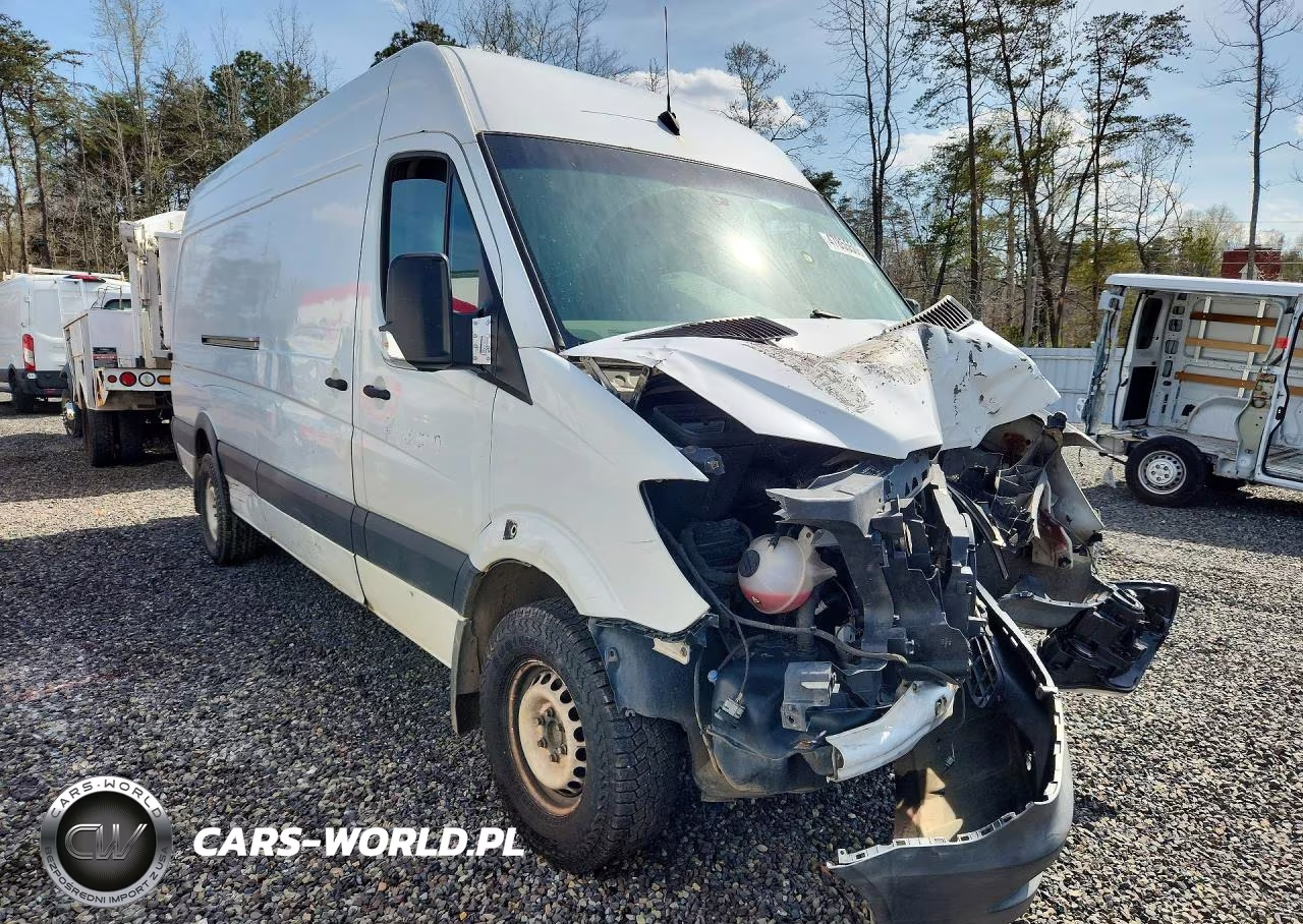 2014 Freightliner Sprinter 2500 Delivery Van VIN:WDYPE8DC3E5892360 - 4