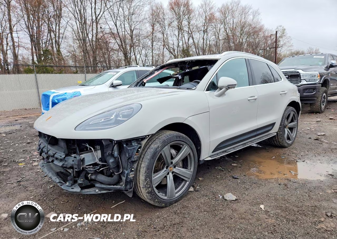 2022 Porsche Macan