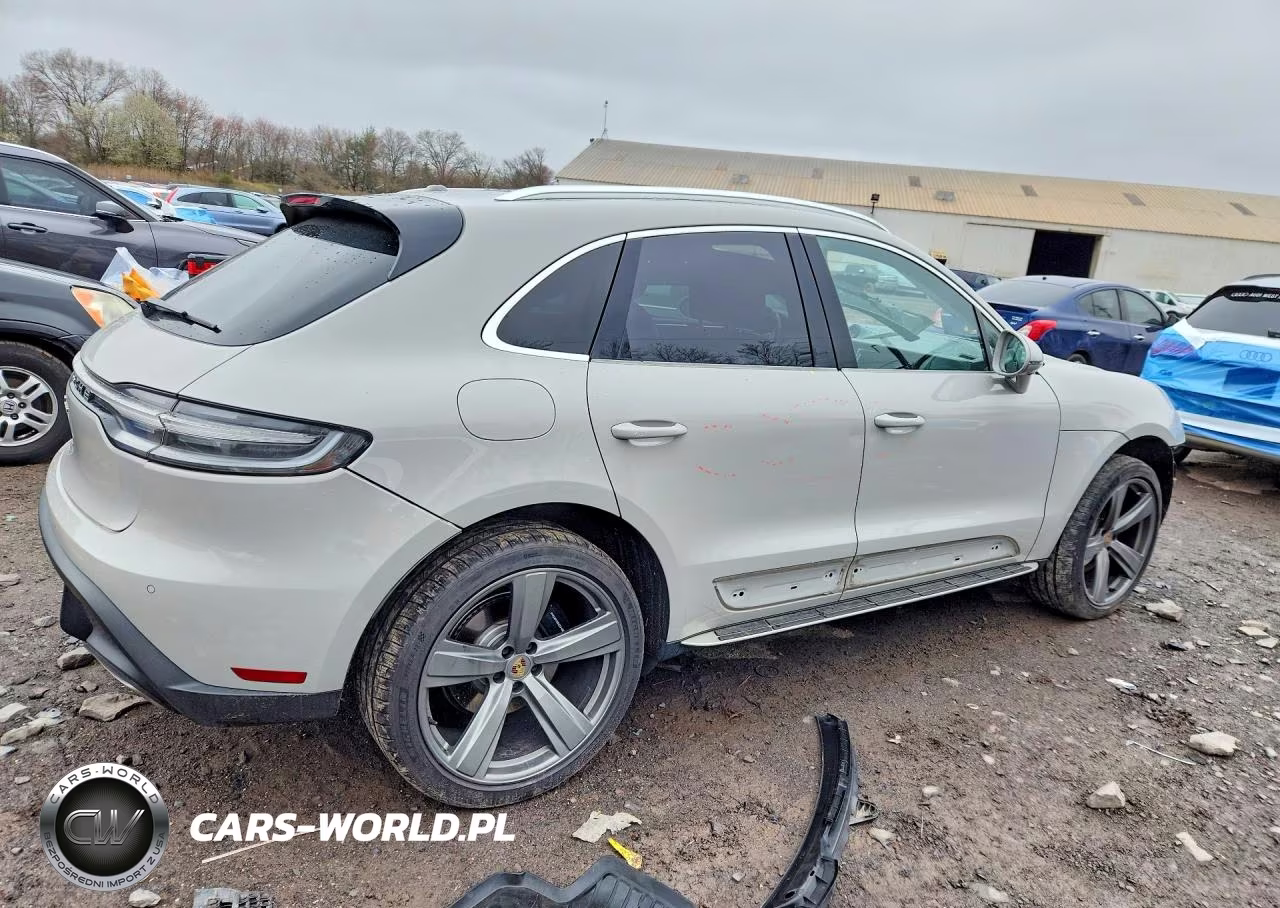 2022 Porsche Macan VIN:WP1AA2A54NLB12246 - 3