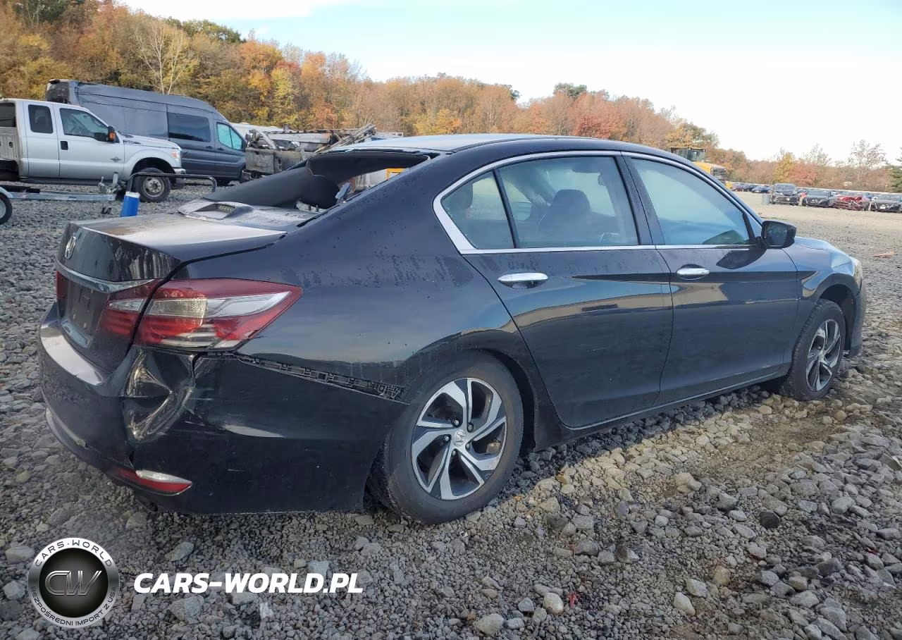 2017 Honda Accord Lx VIN:1HGCR2F37HA167608 - 3