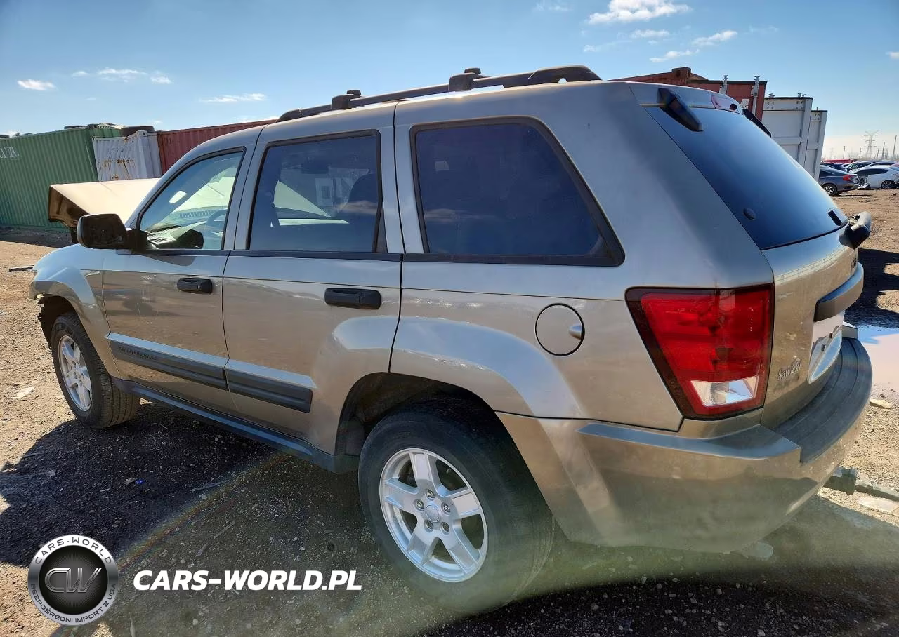 2005 Jeep Grand Cherokee Laredo VIN:1J8GR48K85C666992 - 2