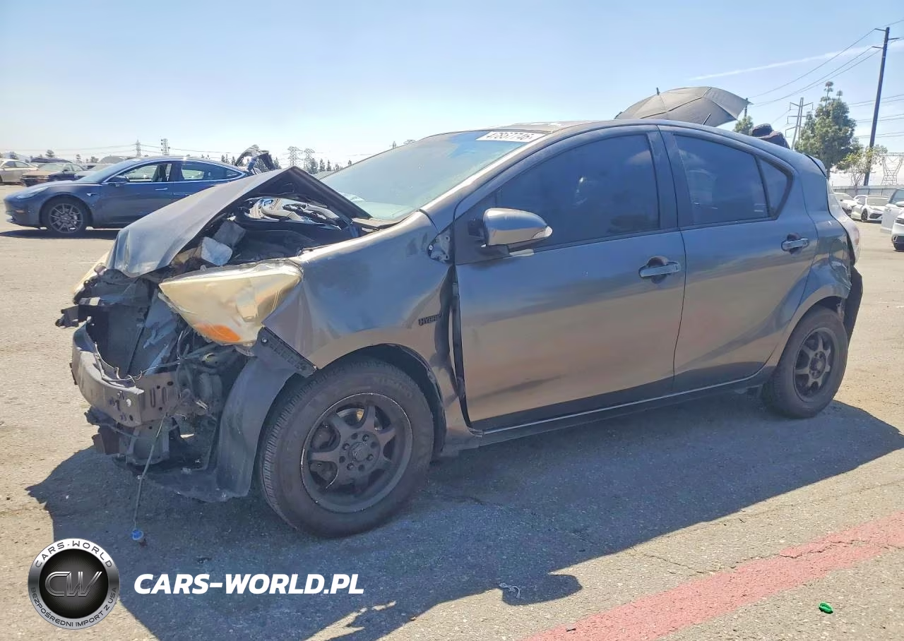2013 Toyota Prius C Four