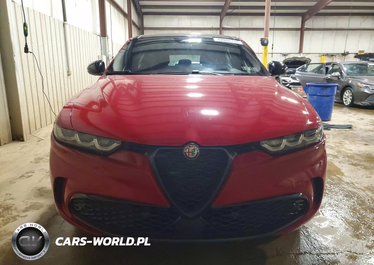 2025 Alfa Romeo Tonale Tributo Italiano VIN:ZASPATTW9S3086461 - 5