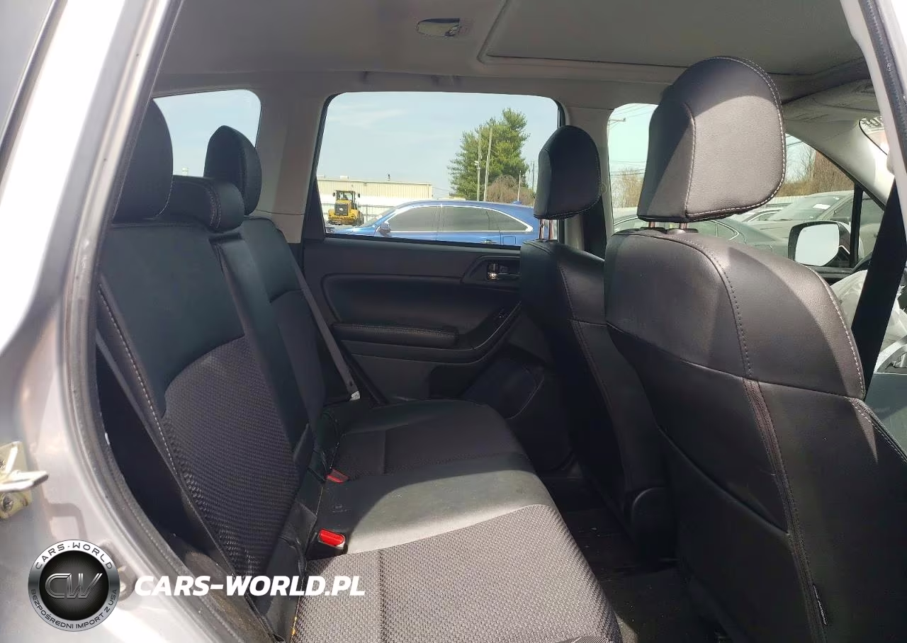 2018 Subaru Forester 2.0Xt Premium VIN:JF2SJGEC2JH435575 - 10