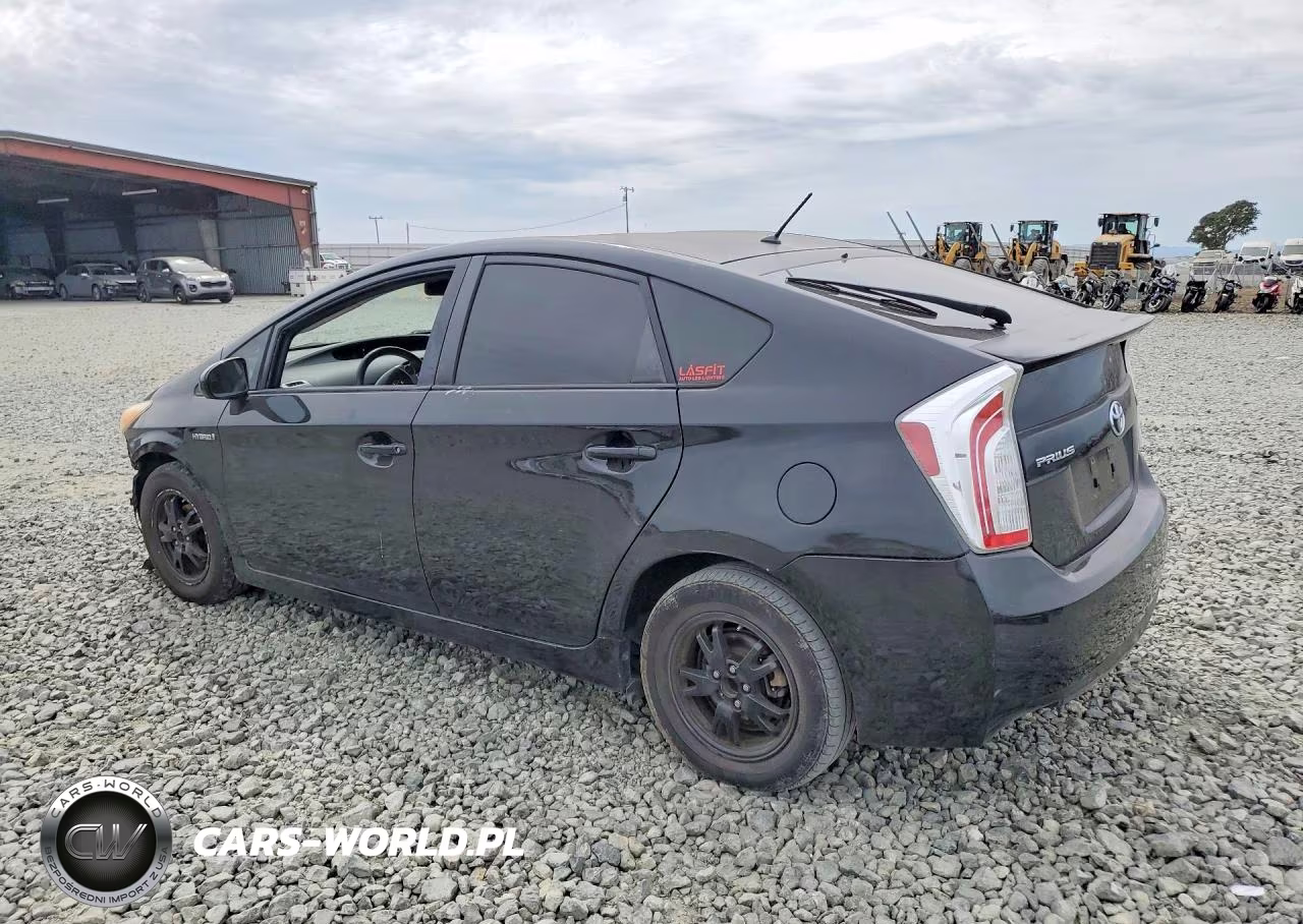 2014 Toyota Prius Two VIN:JTDKN3DU6E1741814 - 2