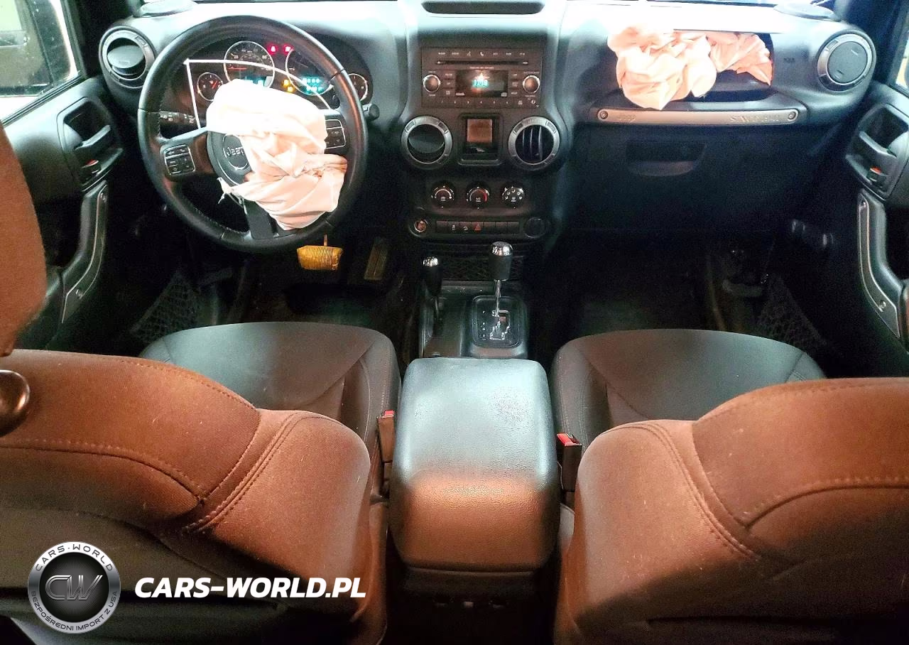 2018 Jeep Wrangler Unlimited Sport VIN:1C4BJWDG2JL867612 - 8