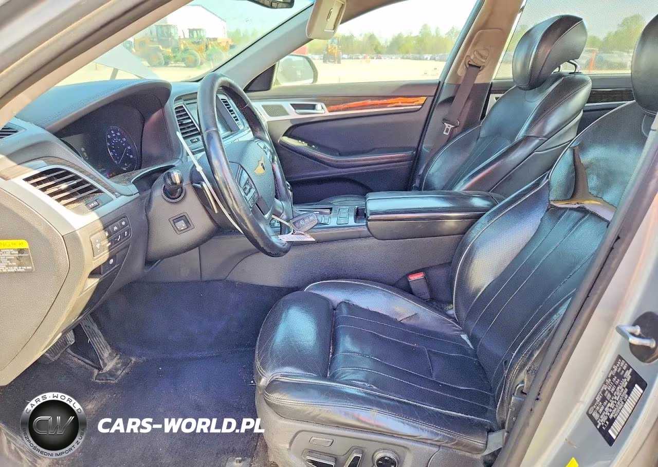 2015 Hyundai Genesis 3.8L VIN:KMHGN4JE8FU070568 - 7