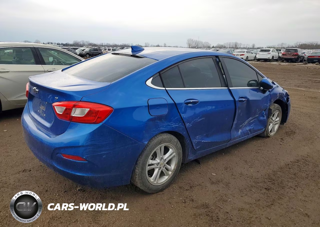 2017 Chevrolet Cruze Lt VIN:1G1BE5SM2H7167981 - 3
