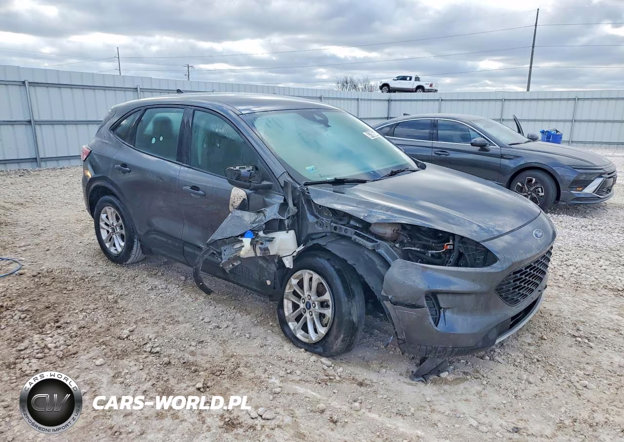 2020 Ford Escape S VIN:1FMCU0F69LUB66216 - 4