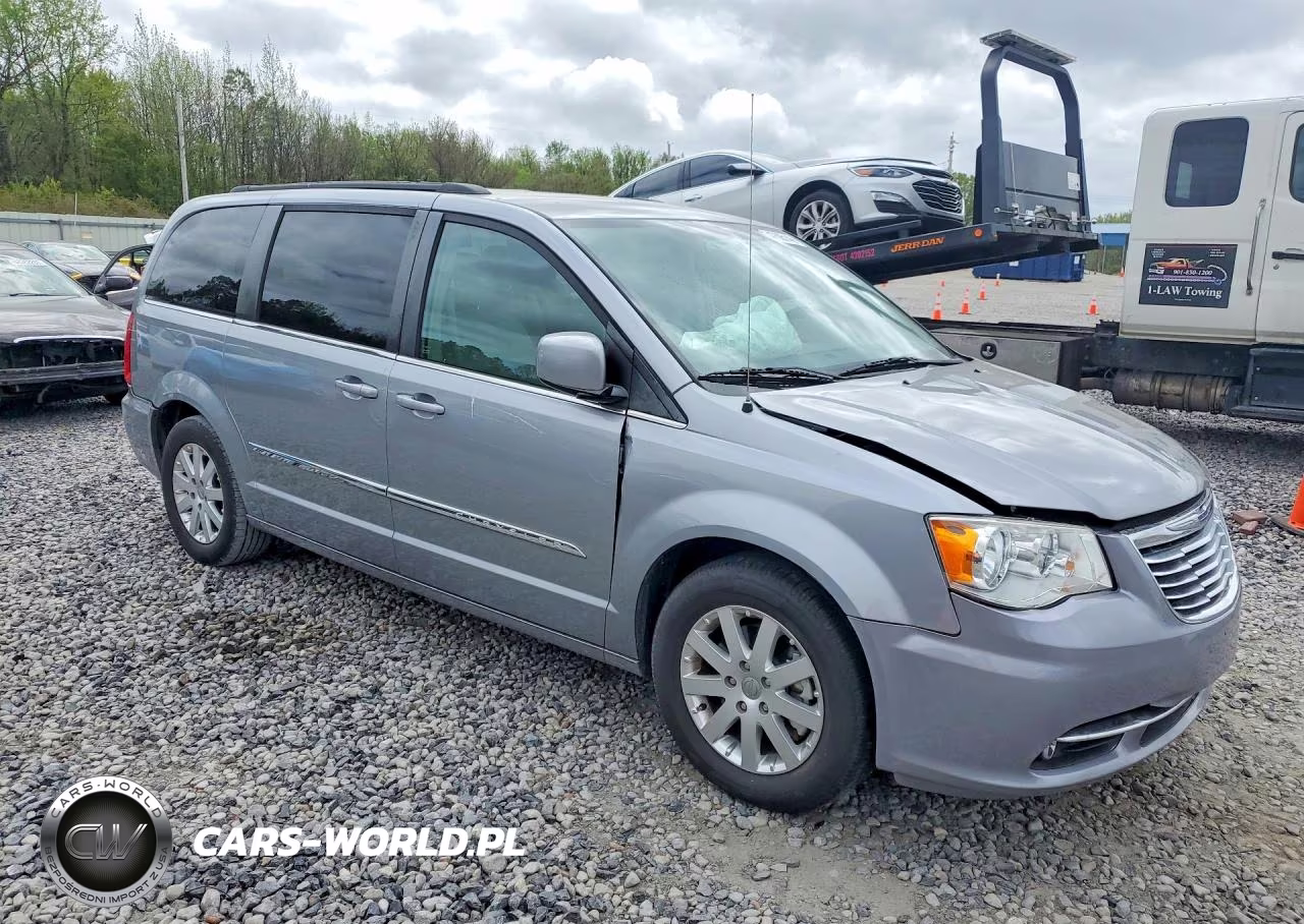 2015 Chrysler Town & Country Touring VIN:2C4RC1BG5FR520353 - 4