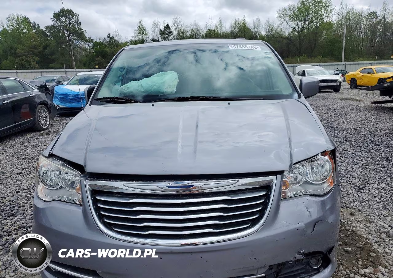 2015 Chrysler Town & Country Touring VIN:2C4RC1BG5FR520353 - 5
