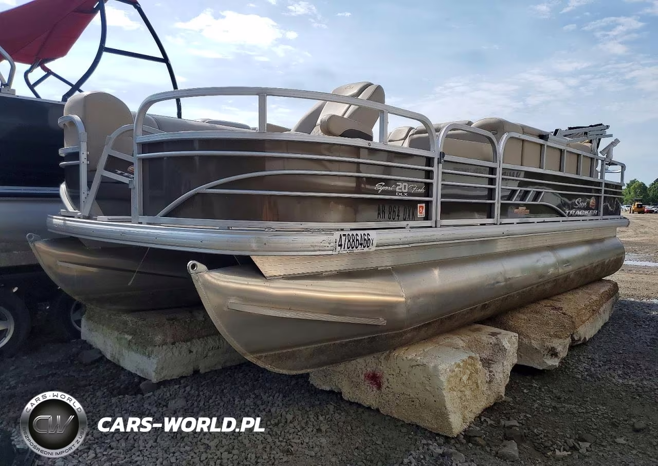 2023 Sun Tracker Boat VIN:BUJ83520H223 - 2
