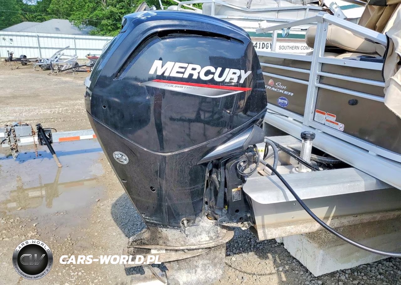 2023 Sun Tracker Boat VIN:BUJ83520H223 - 7