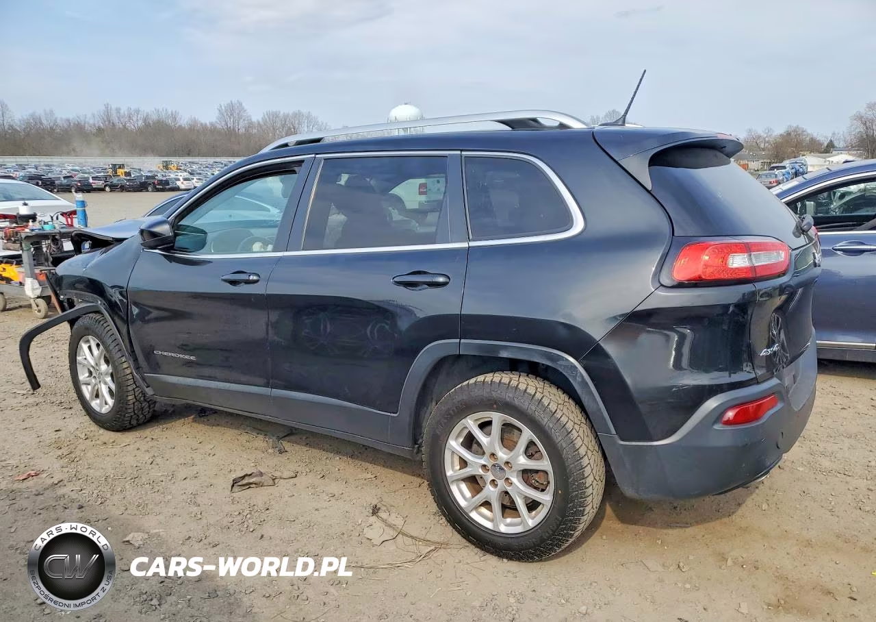 2015 Jeep Cherokee Latitude VIN:1C4PJMCB2FW512493 - 2