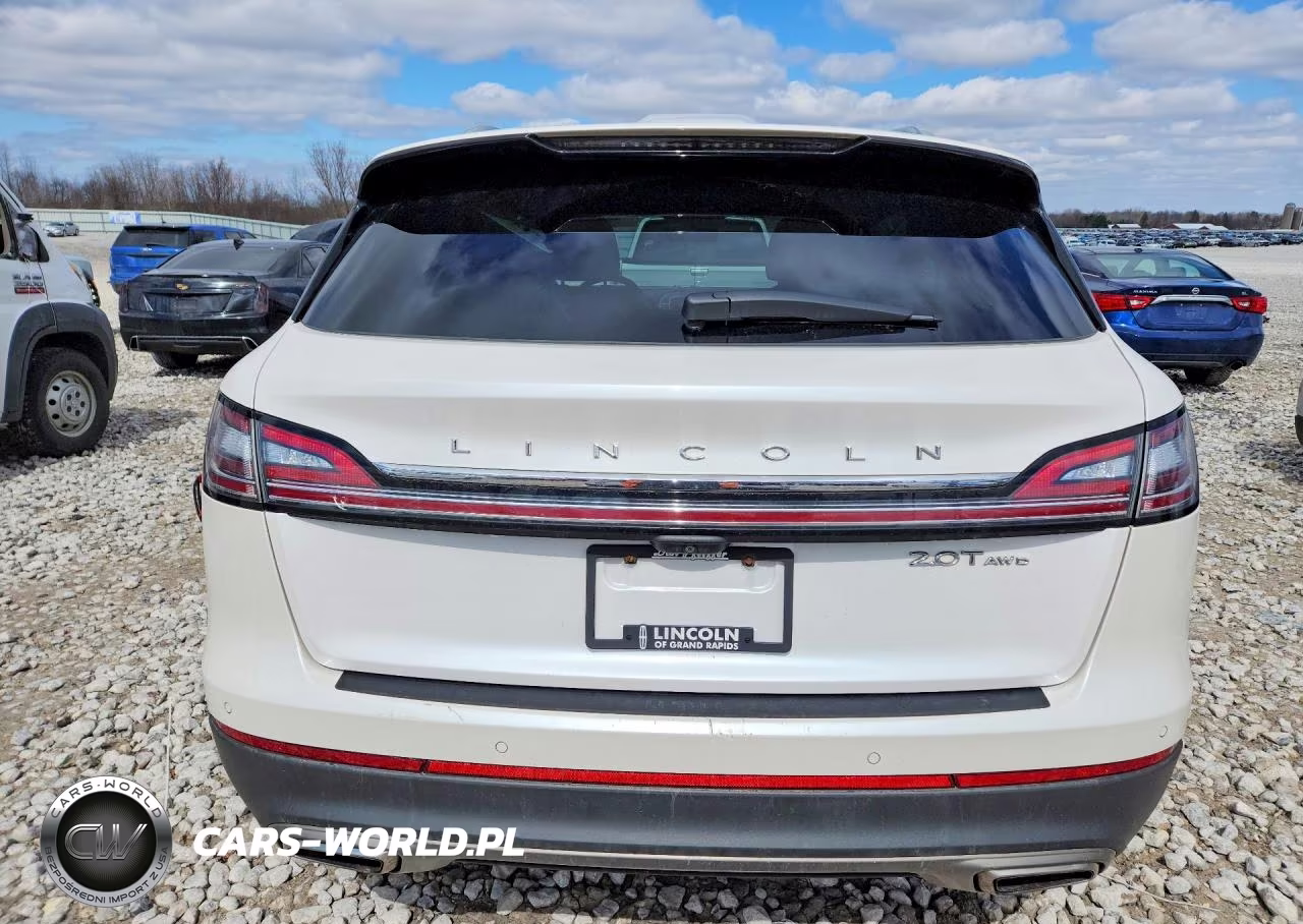 2019 Lincoln Nautilus Reserve VIN:2LMPJ8L98KBL51213 - 6