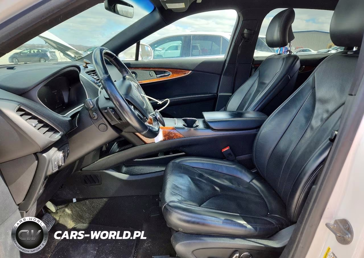 2019 Lincoln Nautilus Reserve VIN:2LMPJ8L98KBL51213 - 7