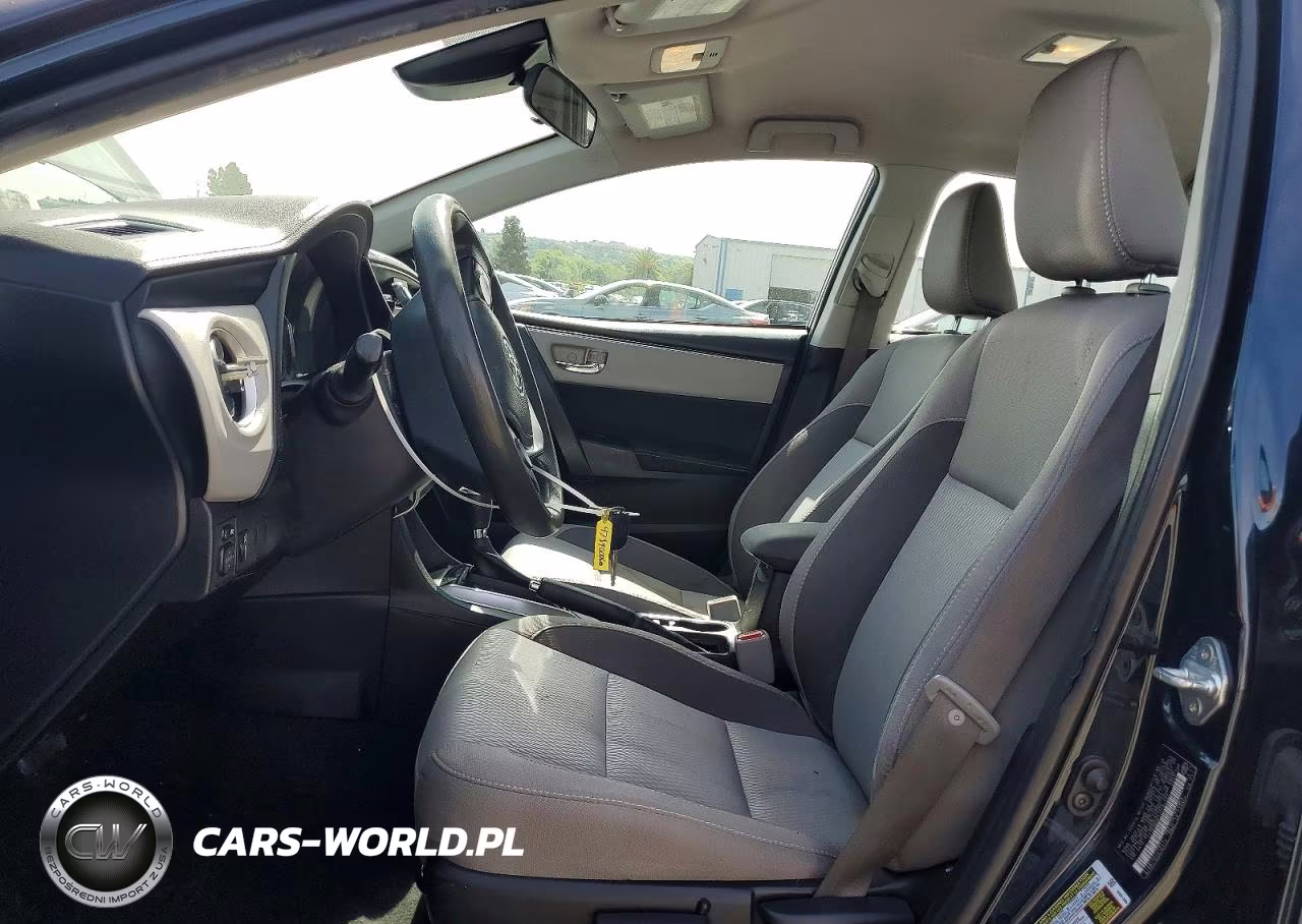 2018 Toyota Corolla Le VIN:2T1BURHE3JC084551 - 7