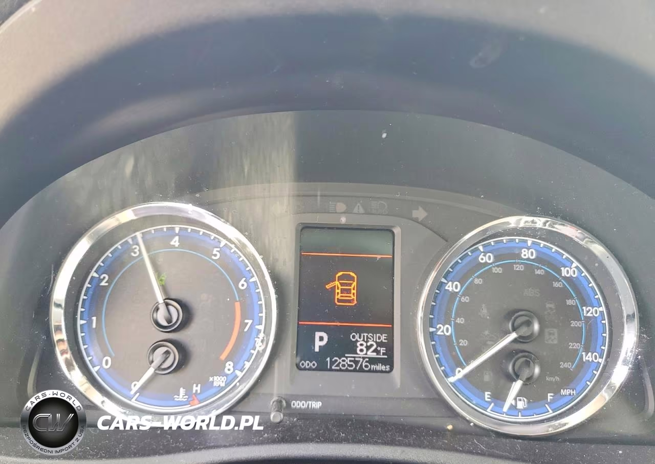 2018 Toyota Corolla Le VIN:2T1BURHE3JC084551 - 9