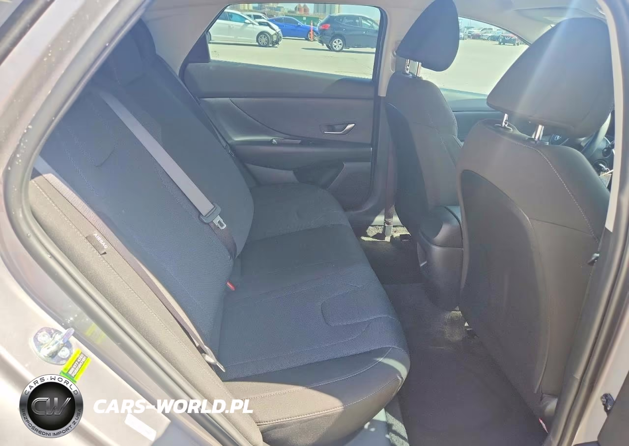 2026 Hyundai Elantra Se VIN:KMHLL4DG0TU099589 - 10