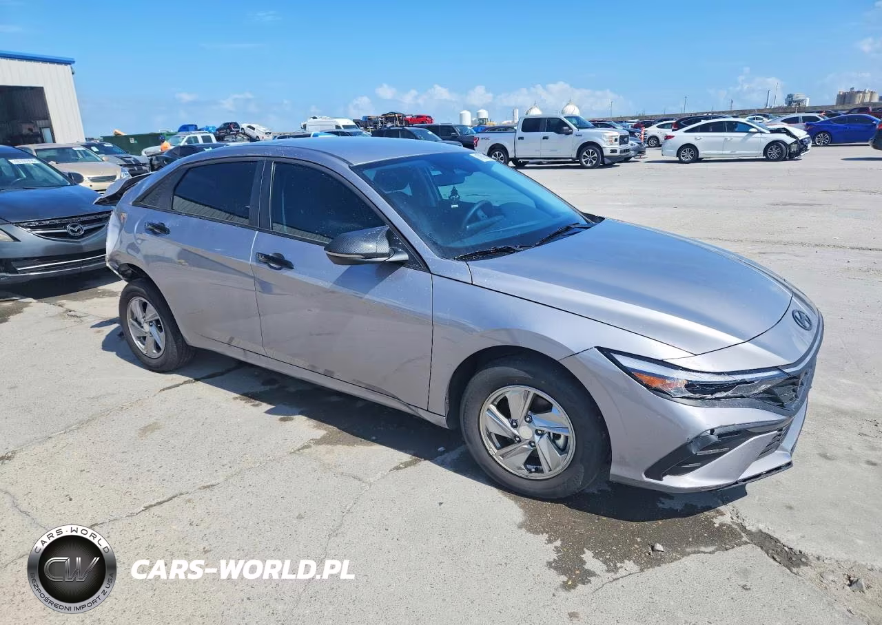2026 Hyundai Elantra Se VIN:KMHLL4DG0TU099589 - 4