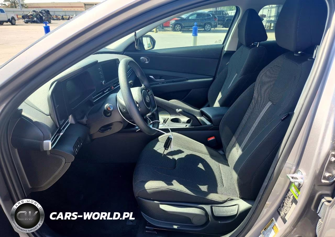 2026 Hyundai Elantra Se VIN:KMHLL4DG0TU099589 - 7