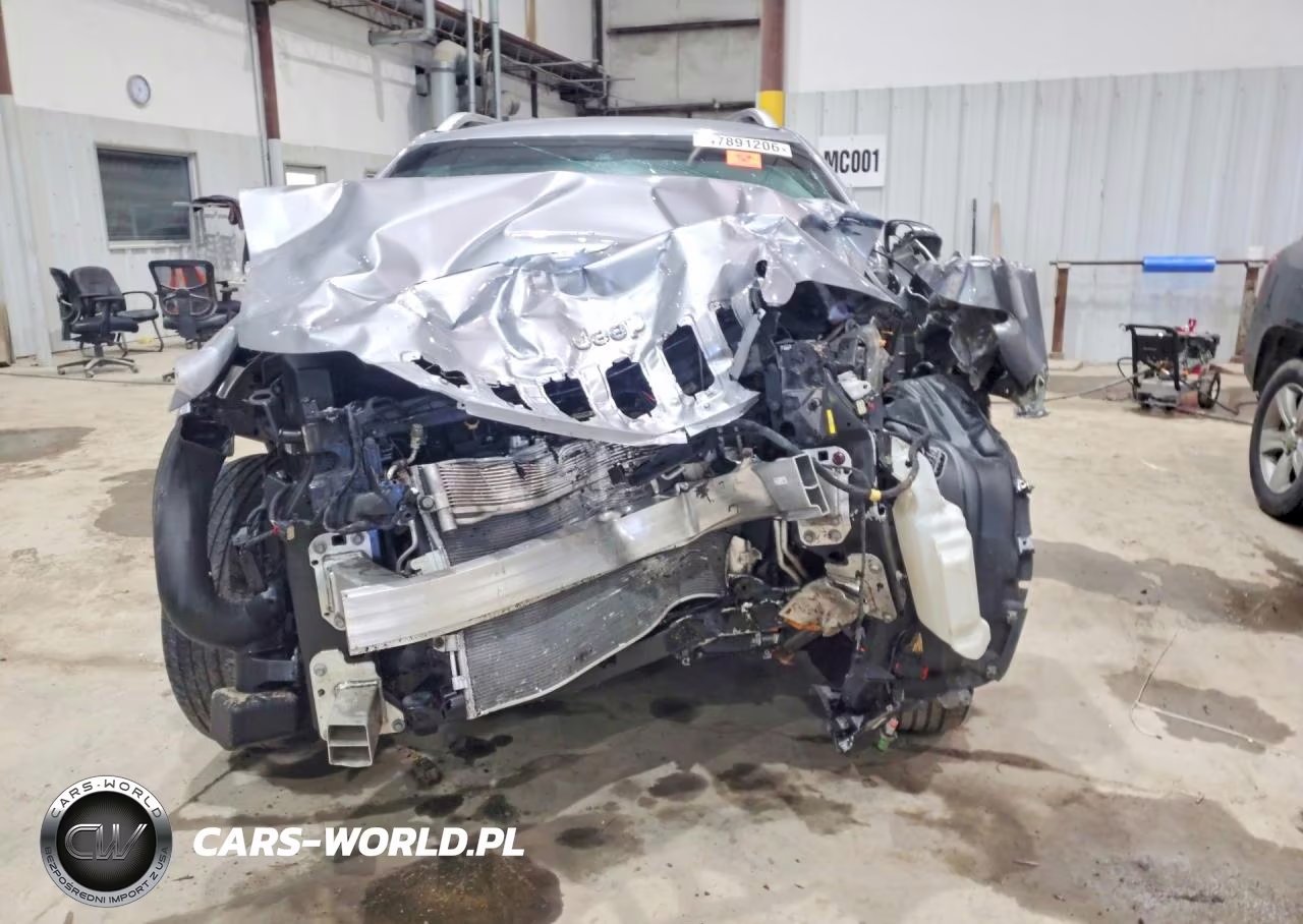 2021 Jeep Cherokee Latitude Lux VIN:1C4PJMMX8MD225288 - 5