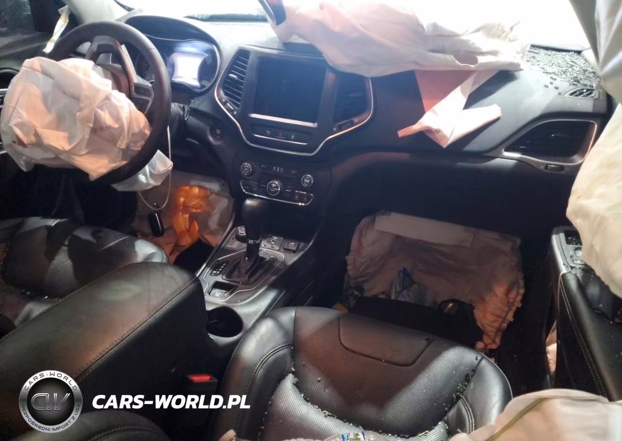 2021 Jeep Cherokee Latitude Lux VIN:1C4PJMMX8MD225288 - 8